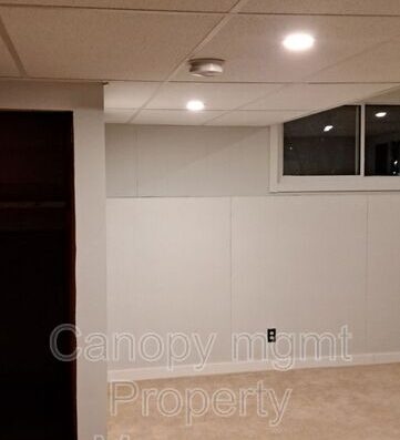 3 Bedroom Single Family Home in the Elmwood Neighbourhood!